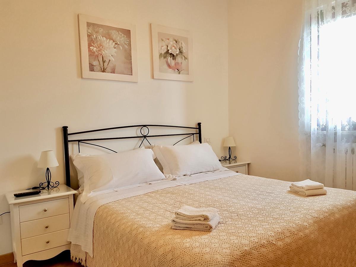 B&B All'Ombra Degli Ulivi オストゥーニ エクステリア 写真